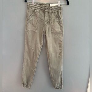 American Eagle Outfitters Olive Jeggings